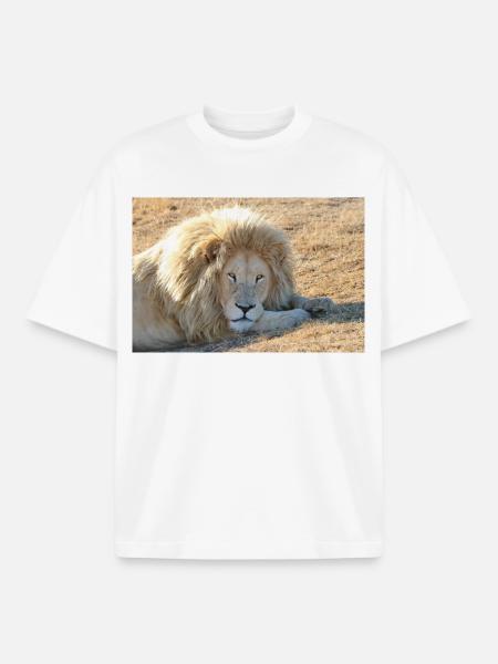 Löwenruhe im Savannenlicht - Boxy Heavyweight Unisex Organic T-Shirt von Stanley/Stella - Weiß