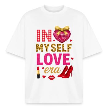 À l’ère de mon amour-propre – Design de mode glamour. - T-shirt unisexe boxy épais biologique Stanley/Stella - blanc - Devant - AI Model Male 185 light (185cm) & AI Model Female 172 dark (172cm)