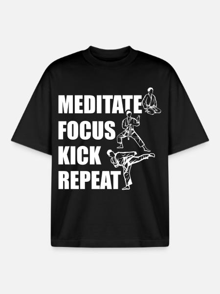 Meditating, Focusing, Kicking - Boxy Heavyweight Unisex Organic T-Shirt by Stanley/Stella - black
