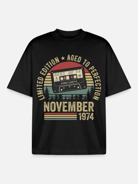 November 1974 - Boxy Heavyweight Unisex Organic T-Shirt von Stanley/Stella - Schwarz