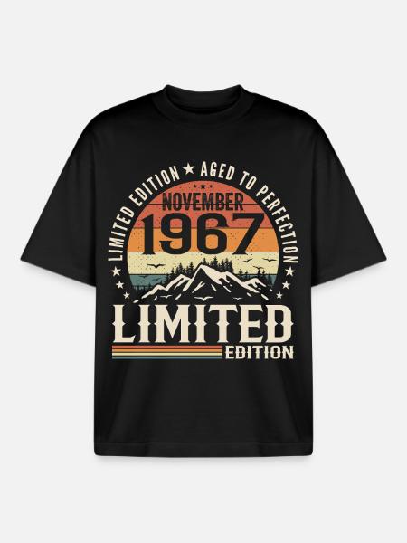 November 1967 Unique Retro Anniversary - Boxy Heavyweight Unisex Organic T-Shirt by Stanley/Stella - black