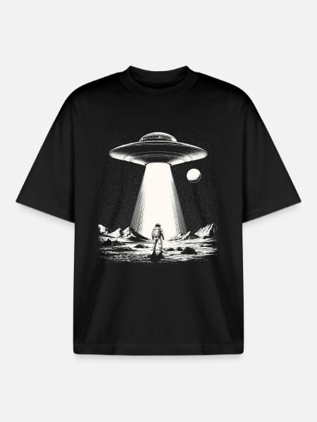 UFO landing at Mondsee - Boxy Heavyweight Unisex Organic T-Shirt by Stanley/Stella - black