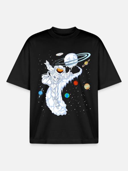Astronaut Skiing Planet Shirt - Boxy Heavyweight Unisex Organic T-Shirt by Stanley/Stella - black