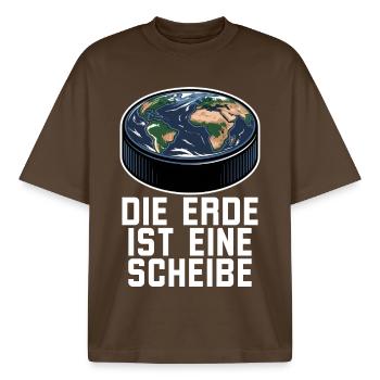 Die Erde Ist Eine Scheibe Eishockey - Boxy Heavyweight Unisex Organic T-Shirt by Stanley/Stella - mocha - Front - AI Model Male 185 light (185cm) & AI Model Female 172 dark (172cm)