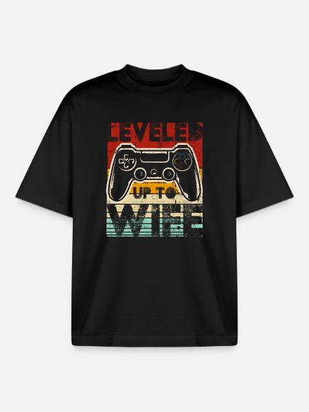 Leveled up to wife gift - Boxy Heavyweight Unisex Organic T-Shirt by Stanley/Stella - black