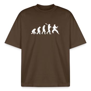 Evolution des Karate-Kampfsports Sensei Dojo Geschenk - Boxy Heavyweight Unisex Organic T-Shirt von Stanley/Stella - Dunkelbraun - Vorne - AI Model Male 185 light (185cm) & AI Model Female 172 dark (172cm)