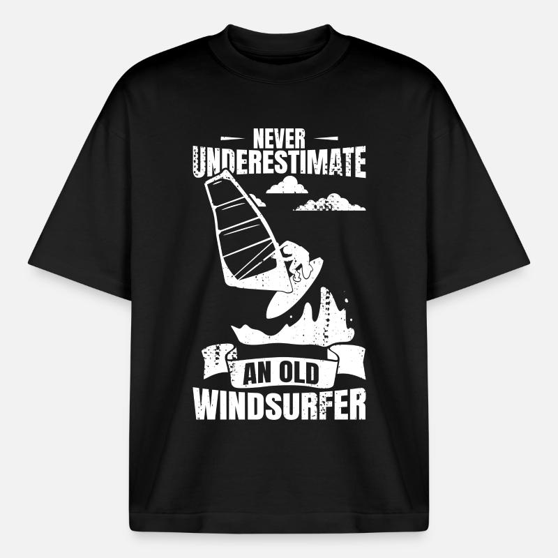 Never underestimate an old windsurfer - Boxy Heavyweight Unisex Organic T-Shirt by Stanley/Stella - black