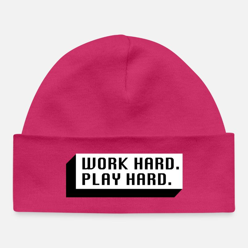 Travaille dur. Jouez fort. (Noir) - Bonnet bébé bio - hot pink