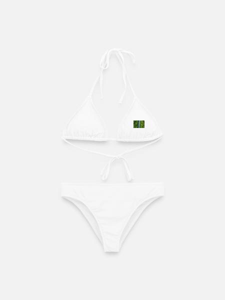 Luftaufnahme der tropischen Kokosnussplantage und Fluss - Frauen Bikini - Weiß