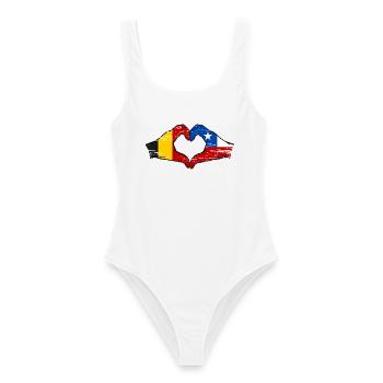 Belgien Chile Flagge Hände Herzform used - Frauen Badeanzug - Weiß - Vorne - AI Model Female 172 dark (172cm)