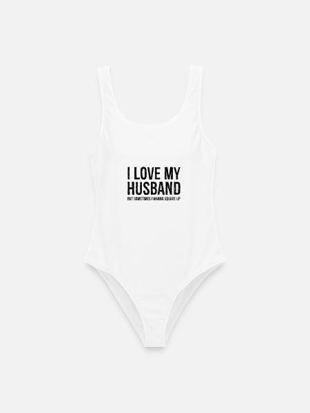 Funny Mom Wife Gift Shirt I Love My Husband - Frauen Badeanzug - Weiß