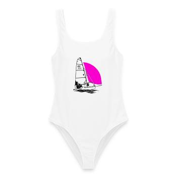 RS 500 Segeljolle Regatta segeln Segelsport farbig - Frauen Badeanzug - Weiß - Vorne - AI Model Female 172 dark (172cm)