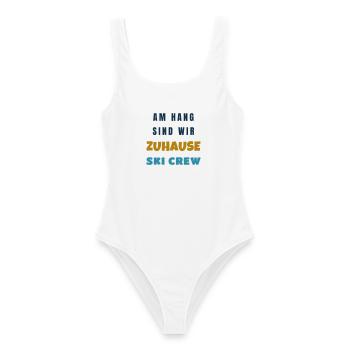 Am Hang sind wir zuhause Ski Crew Winterurlaub - Frauen Badeanzug - Weiß - Vorne - AI Model Female 172 dark (172cm)