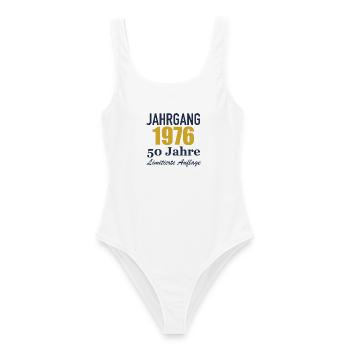 Jahrgang 1976 – 50 Jahre Limitierte Auflage - Frauen Badeanzug - Weiß - Vorne - AI Model Female 172 dark (172cm)