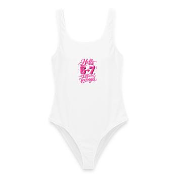 13. Geburtstag Mädchen 6+7 Schleife Teenager - Frauen Badeanzug - Weiß - Vorne - AI Model Female 172 dark (172cm)