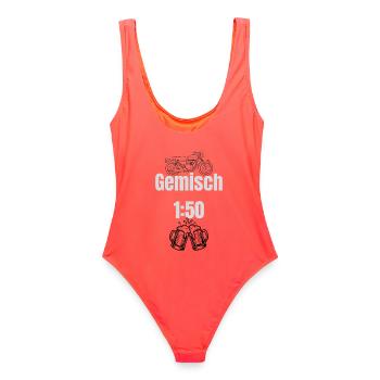 Gemisch Motorrad Bier 1:50 - Frauen Badeanzug - Korallenrot - Hinten - AI Model Female 172 light (172cm)