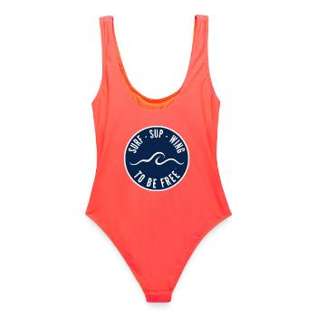 Surf SUP Wing to be free – Badge in Navy - Frauen Badeanzug - Korallenrot - Hinten - AI Model Female 172 light (172cm)