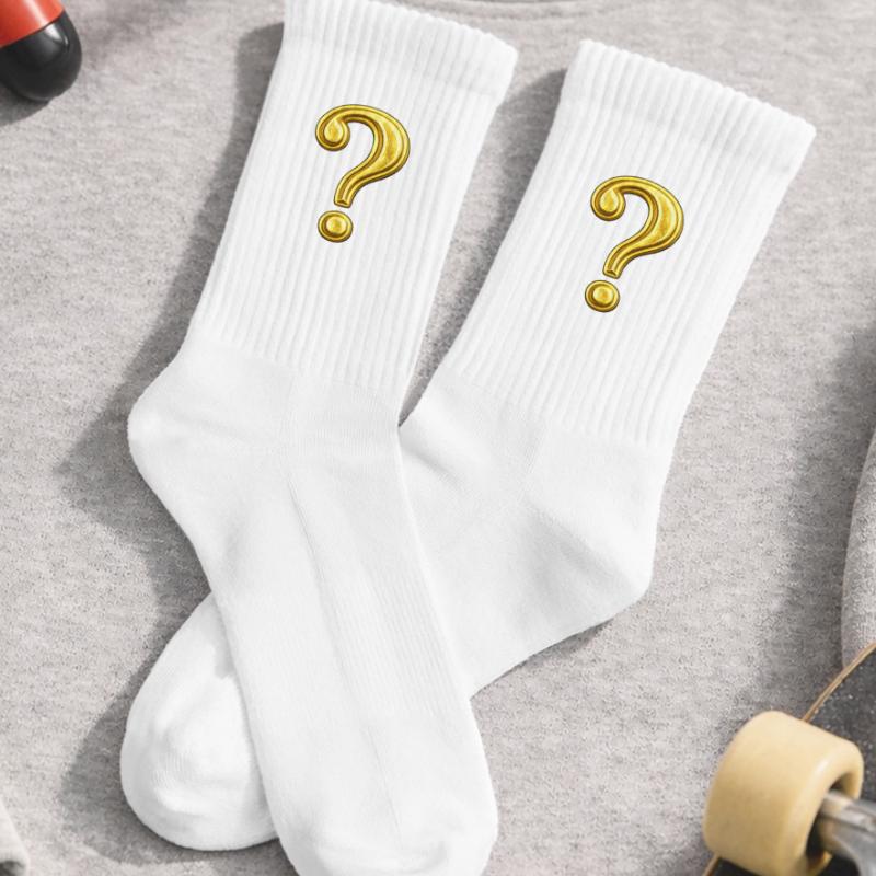 Conception du point d’interrogation doré Chaussettes de tennis bio enfant