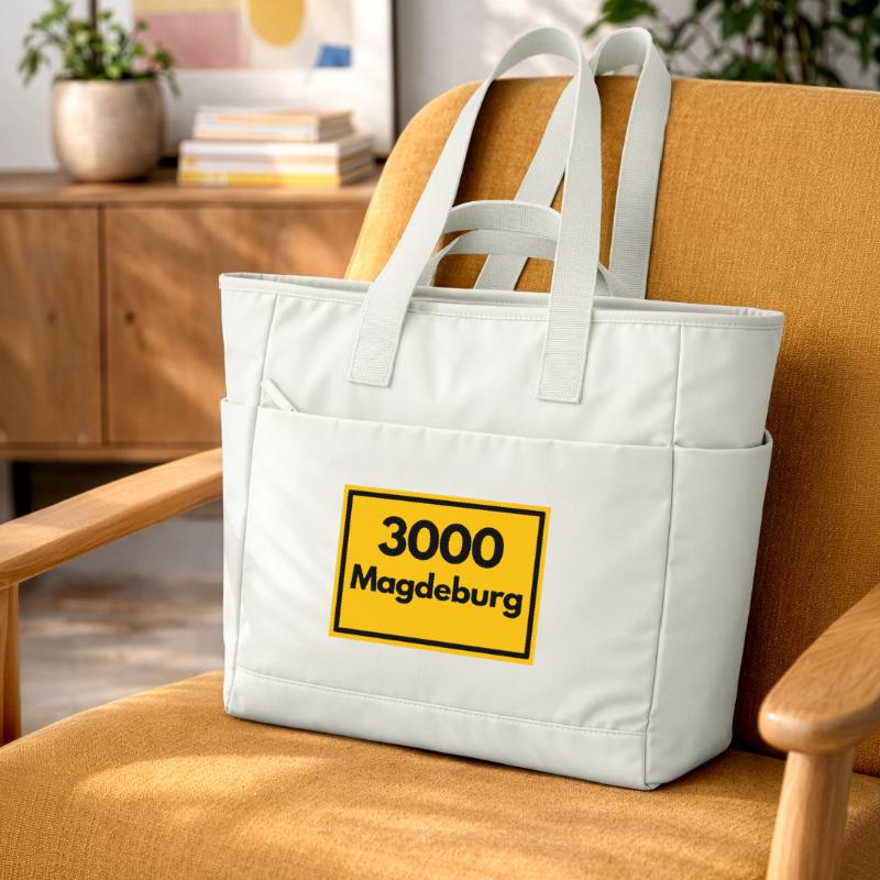 OLD POSTCODE POSTCODE RETRO 3000 MAGDEBURG OSTEN Water-Repellent Padded Bag