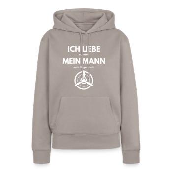 Ich liebe es wenn mein Mann mich fliegen lässt - Frauen Premium Bio Hoodie - Taupe - Vorne - Julia (174cm)