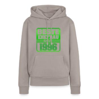 1996 - Frauen Premium Bio Hoodie - Taupe - Vorne - Julia (174cm)