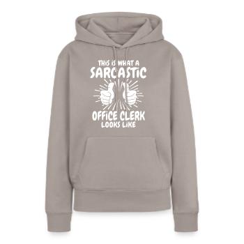Sarkastischer Büroarbeiter - Frauen Premium Bio Hoodie - Taupe - Vorne - Julia (174cm)