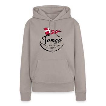 SAMSØ - Ma résidence secondaire - b - Sweat à capuche Premium bio Femme - taupe - Devant - Julia (174cm)