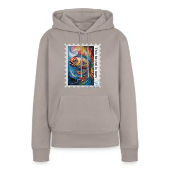 Airbrush-Illustration „Fische 07“ EN - Frauen Premium Bio Hoodie - Taupe - Vorne - Julia (174cm)