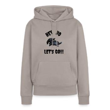 HEY HO LET'S GO!!! Schildkröten - Frauen Premium Bio Hoodie - Taupe - Vorne - Julia (174cm)
