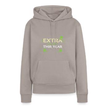 Extra chanceux cette année - Sweat à capuche Premium bio Femme - taupe - Devant - Julia (174cm)