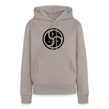 Triskele / Triskel - Frauen Premium Bio Hoodie - Taupe - Vorne - Julia (174cm)