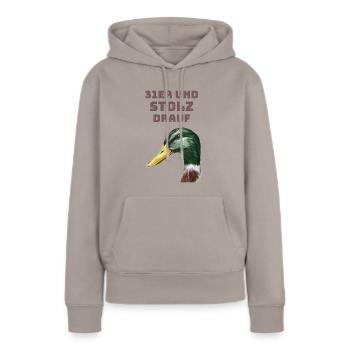 31er und stolz drauf - Frauen Premium Bio Hoodie - Taupe - Vorne - Julia (174cm)