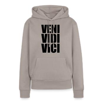 veni vidi vici - Sweat à capuche Premium bio Femme - taupe - Devant - Julia (174cm)