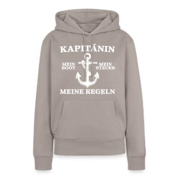 Bootsbesitzerin Bootsführerschein Kapitänin - Frauen Premium Bio Hoodie - Taupe - Vorne - Julia (174cm)