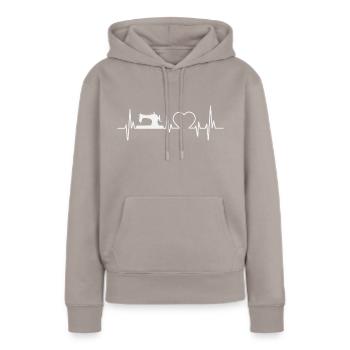 Battements de cœur de courtepointe - Sweat à capuche Premium bio Femme - taupe - Devant - Julia (174cm)