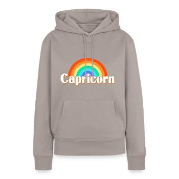 Sternzeichen Steinbock - Frauen Premium Bio Hoodie - Taupe - Vorne - Julia (174cm)