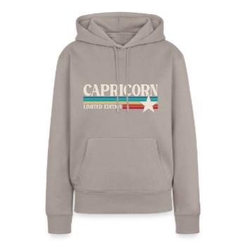 Sternzeichen Steinbock - Frauen Premium Bio Hoodie - Taupe - Vorne - Julia (174cm)