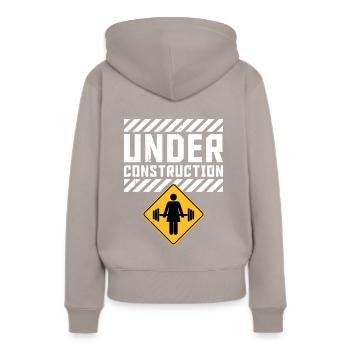 Msr. UNDER CONSTRUCTION - Frauen Premium Bio Hoodie - Taupe - Hinten - Julia (174cm)