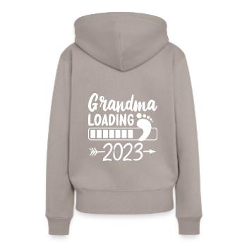 2023 Oma Loading Werdende Oma Großmutter - Frauen Premium Bio Hoodie - Taupe - Hinten - Julia (174cm)