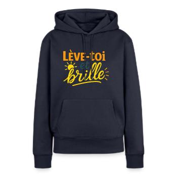 LEVE TOI ET BRILLE - Sweat à capuche Premium bio Femme - bleu marine - Devant - Julia (174cm)