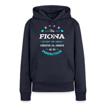 FIONA PARFAITE - NOM FIONA - Sweat à capuche Premium bio Femme - bleu marine - Devant - Julia (174cm)