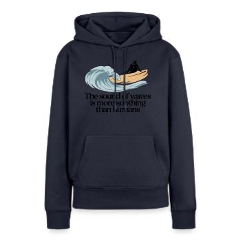 QUE LES HUMAINS - Sweat à capuche Premium bio Femme - bleu marine - Devant - Julia (174cm)
