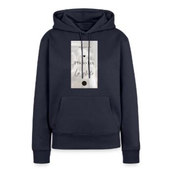 Studio de photographie - Sweat à capuche Premium bio Femme - bleu marine - Devant - Julia (174cm)