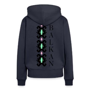 BALKANS - Sweat à capuche Premium bio Femme - bleu marine - Dos - Julia (174cm)