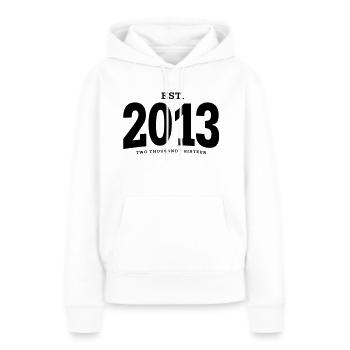 HNE. 2013 Deux mille treize - Sweat à capuche Premium bio Femme - blanc - Devant - Julia (174cm)