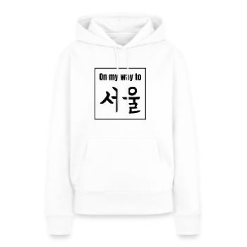 Auf dem weg nach Seoul - Frauen Premium Bio Hoodie - Weiß - Vorne - Julia (174cm)