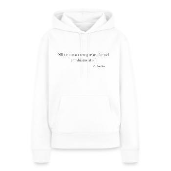 Sei auch im Wandel immer du selbst. - Frauen Premium Bio Hoodie - Weiß - Vorne - Julia (174cm)