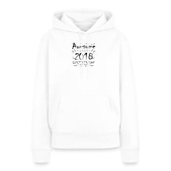 2018 - Jahrgang 2018 - Geburtsjahr 2018 - Frauen Premium Bio Hoodie - Weiß - Vorne - Julia (174cm)