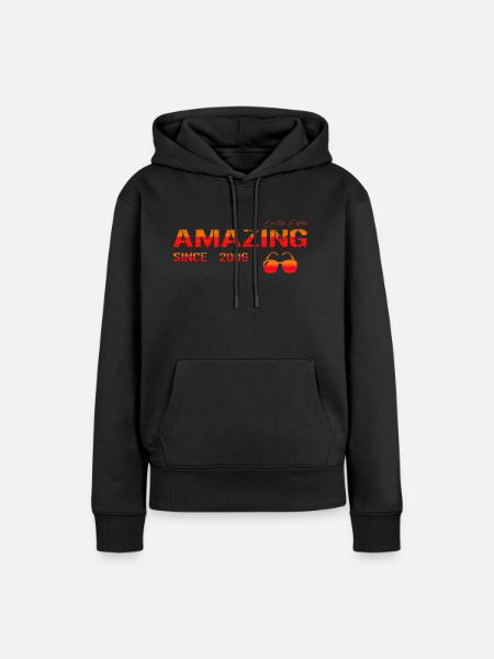Amazing since 2009 - Frauen Premium Bio Hoodie - Schwarz