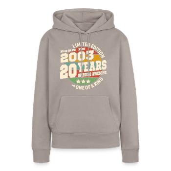 20 years - birthday 2003 - Women’s Premium Organic Hoodie - taupe - Front - Julia (174cm)